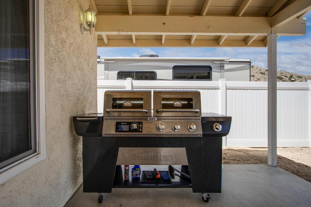 Peaceful Home With Nature Views & Trail Access Yucca Valley Exterior photo
